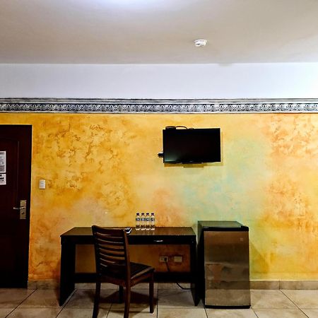 Antigua Inn Hotel Guatemala City Bagian luar foto