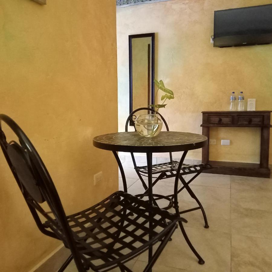 Antigua Inn Hotel Guatemala City Bagian luar foto