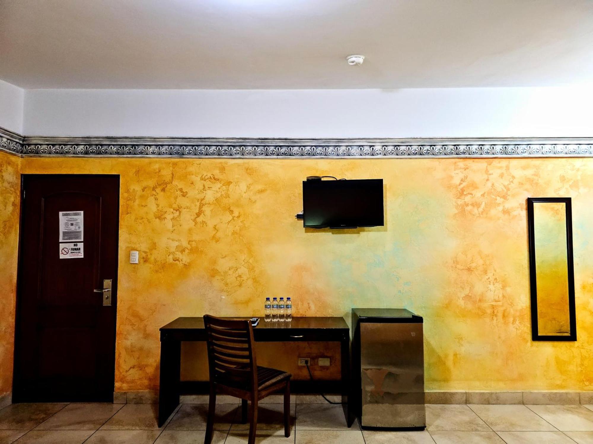 Antigua Inn Hotel Guatemala City Bagian luar foto