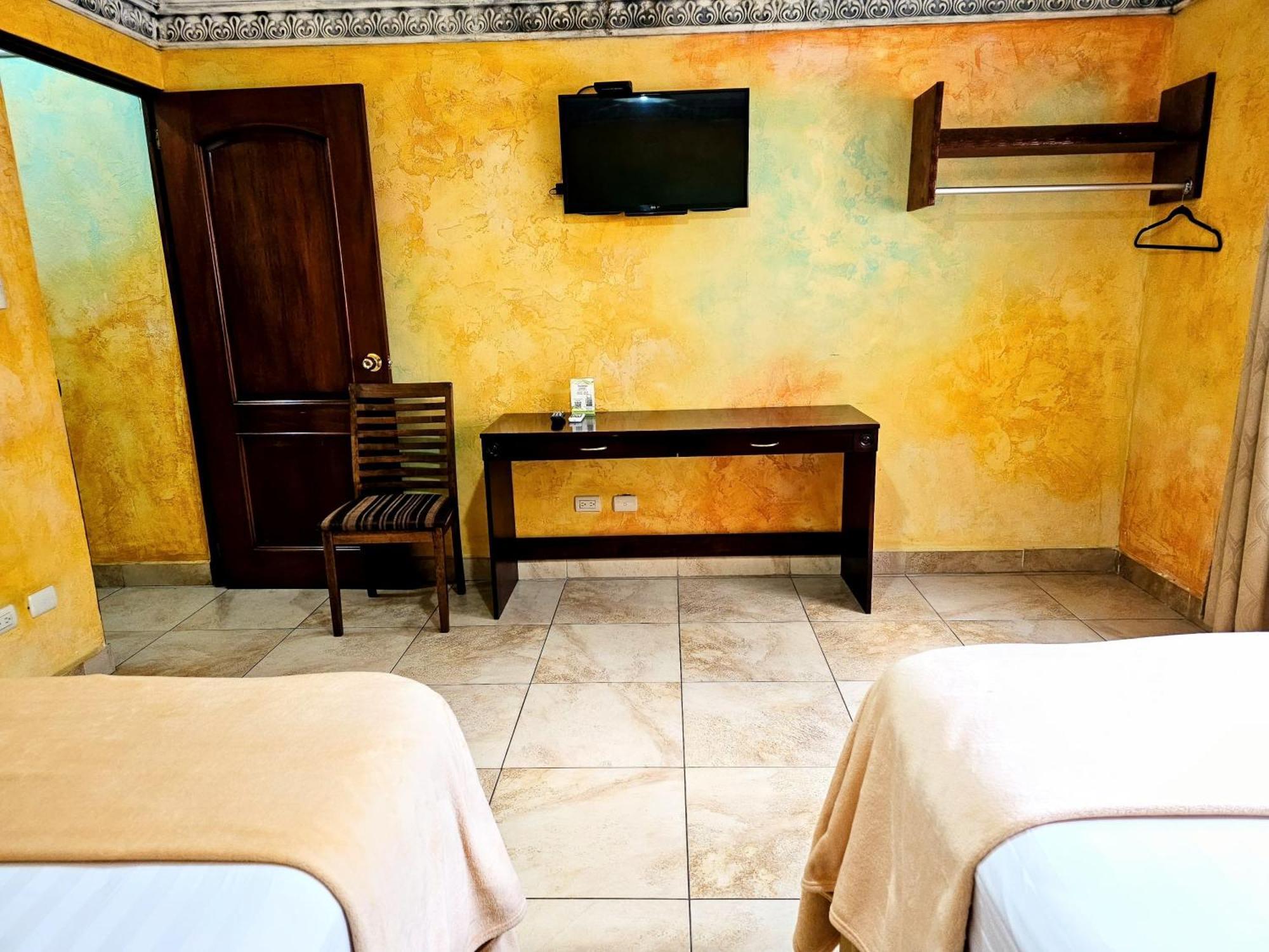 Antigua Inn Hotel Guatemala City Bagian luar foto