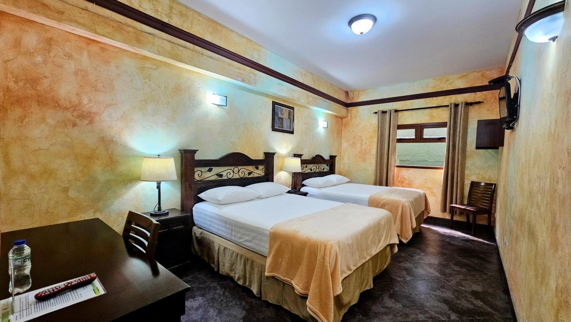 Antigua Inn Hotel Guatemala City Bagian luar foto